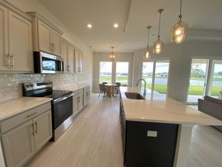 The Reserve At Victoria por Paytas Homes en Daytona Beach Florida