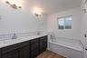 casa en True Built Homes por True Built Homes