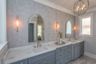 casa en Firetti Builders, Inc. por Firetti Builders, Inc.