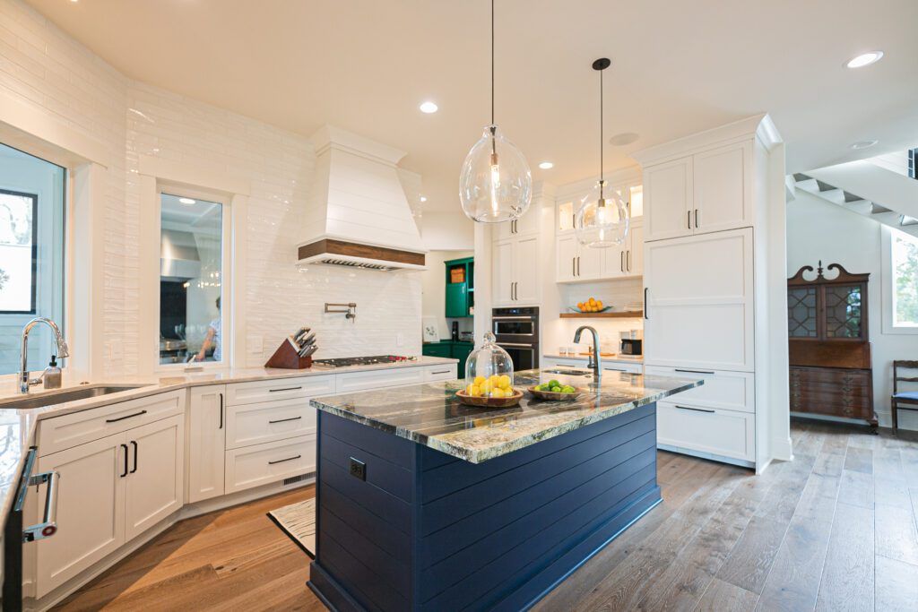 casa en Firetti Builders, Inc. por Firetti Builders, Inc.