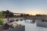 casa en Star Harbor Apartments por Strada Investment Group