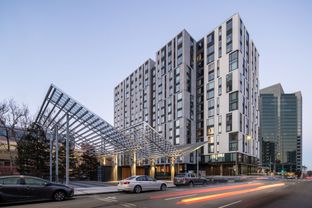 1150 Clay por Strada Investment Group en Oakland-Alameda California