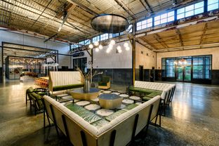 The Works por Selig Enterprises en Atlanta Georgia