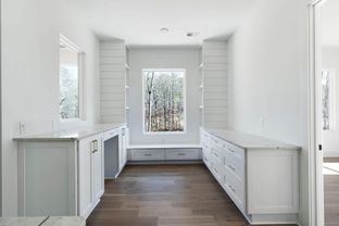 Waterview Townhomes Of Lake Arrowhead por Rezide Properties en Atlanta Georgia