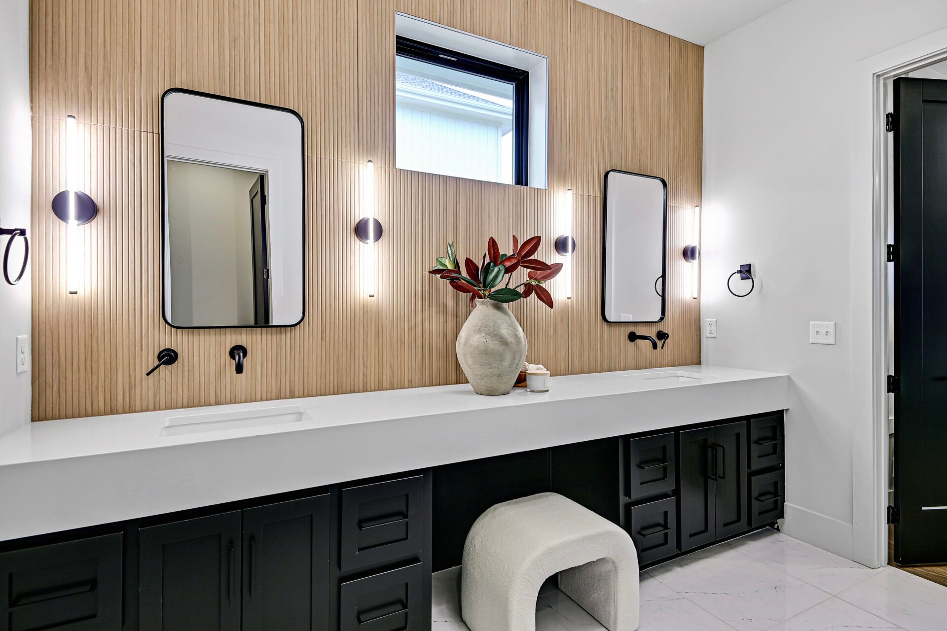 95Th  Lone Elm. Lenexa, KS 66220