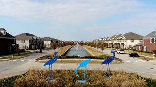 The Canals At Grand Park por Arcadia Realty Corp en Dallas Texas