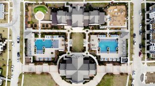 The Canals At Grand Park por Arcadia Realty Corp en Dallas Texas