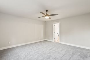 Byrd's Nest por Cedar Ridge Homes en Portland-Vancouver Oregon