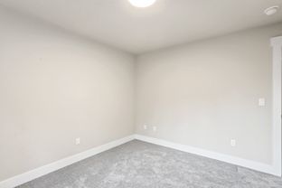 Byrd's Nest por Cedar Ridge Homes en Portland-Vancouver Oregon