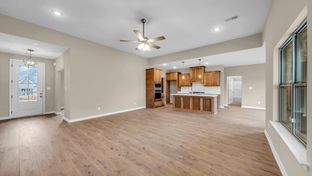 Garland Drive por D&D Custom Homes en Memphis Tennessee