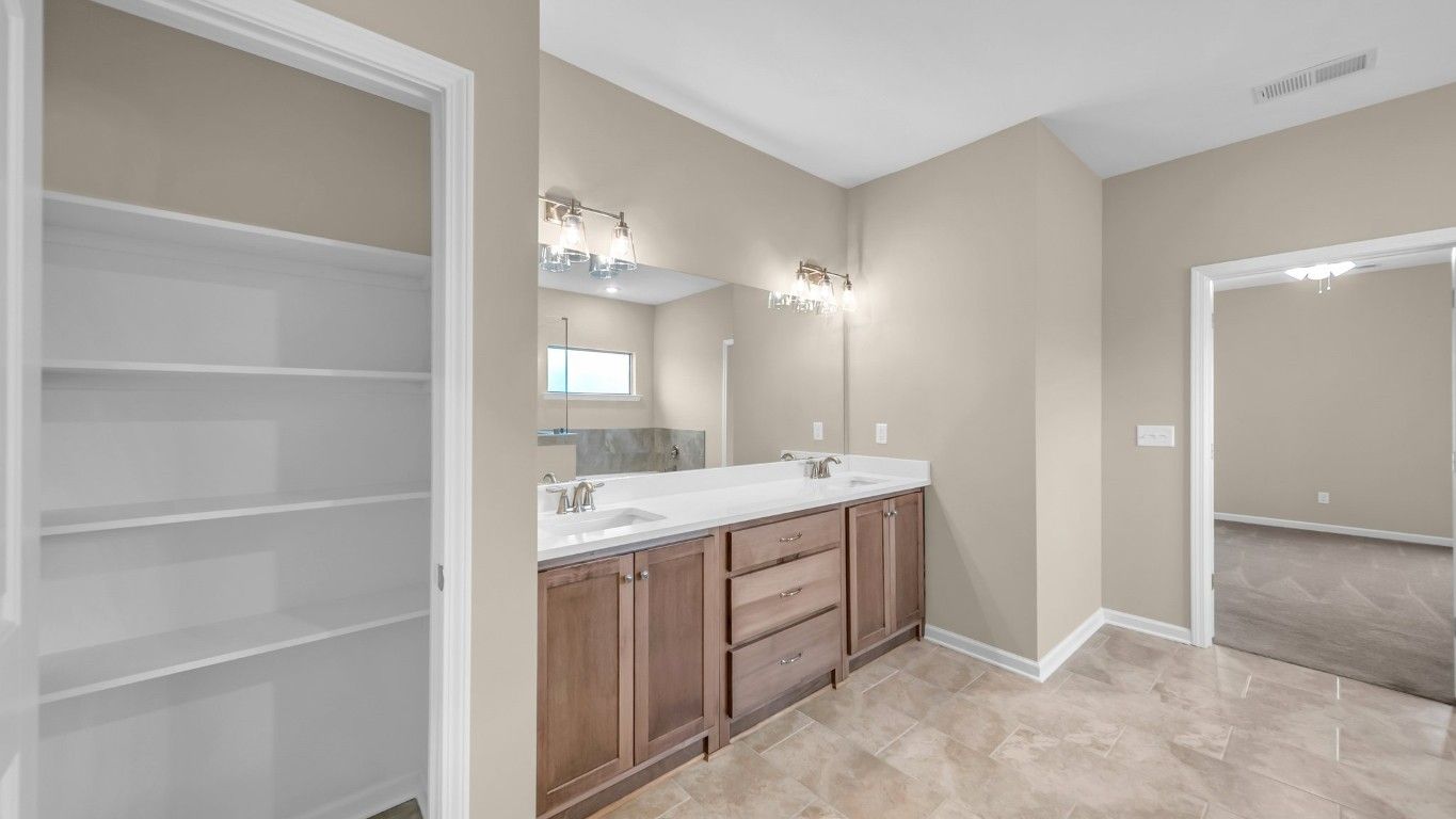Arlington TN Home Builder por D&D Custom Homes en Memphis Tennessee
