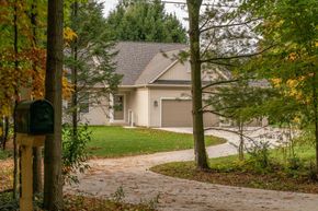Meadowshire - Richland, MI