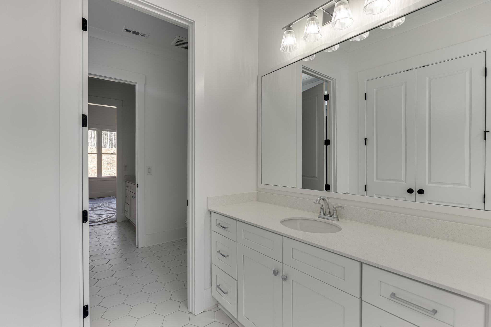 casa en Meadowlanier por Nash Properties, Inc.