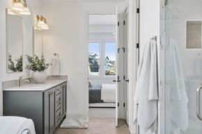 Hollydale - Plymouth, MN