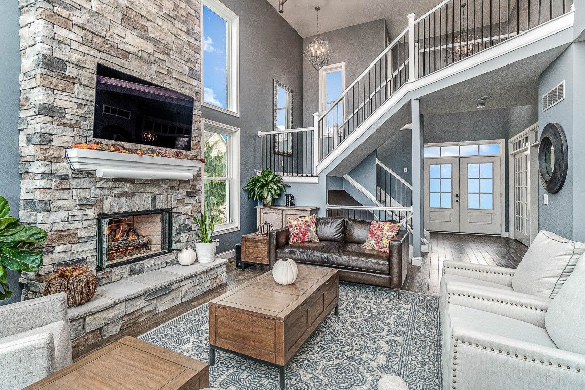 casa en The Bold Company por The Bold Company