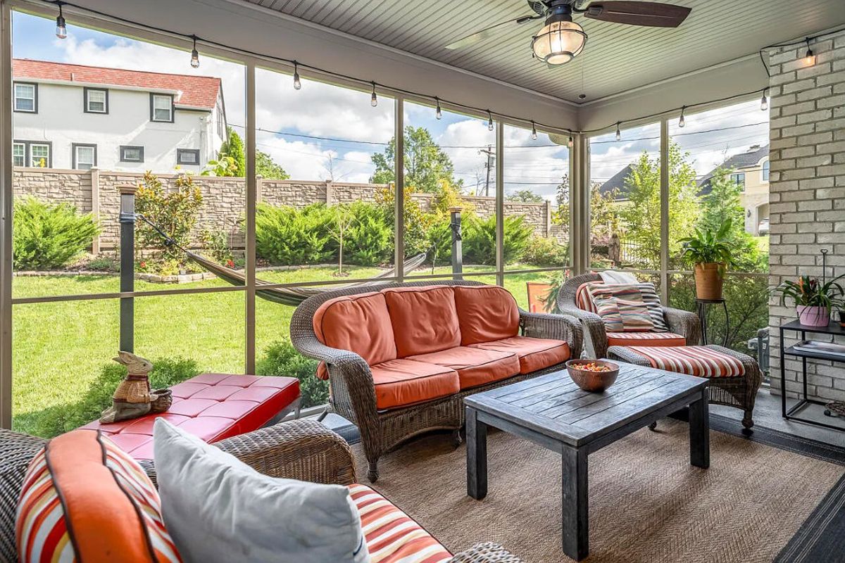 casa en The Bold Company por The Bold Company