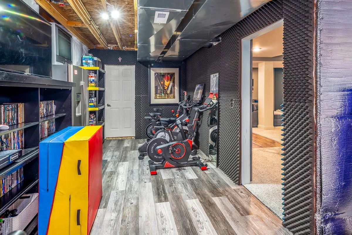 casa en The Bold Company por The Bold Company