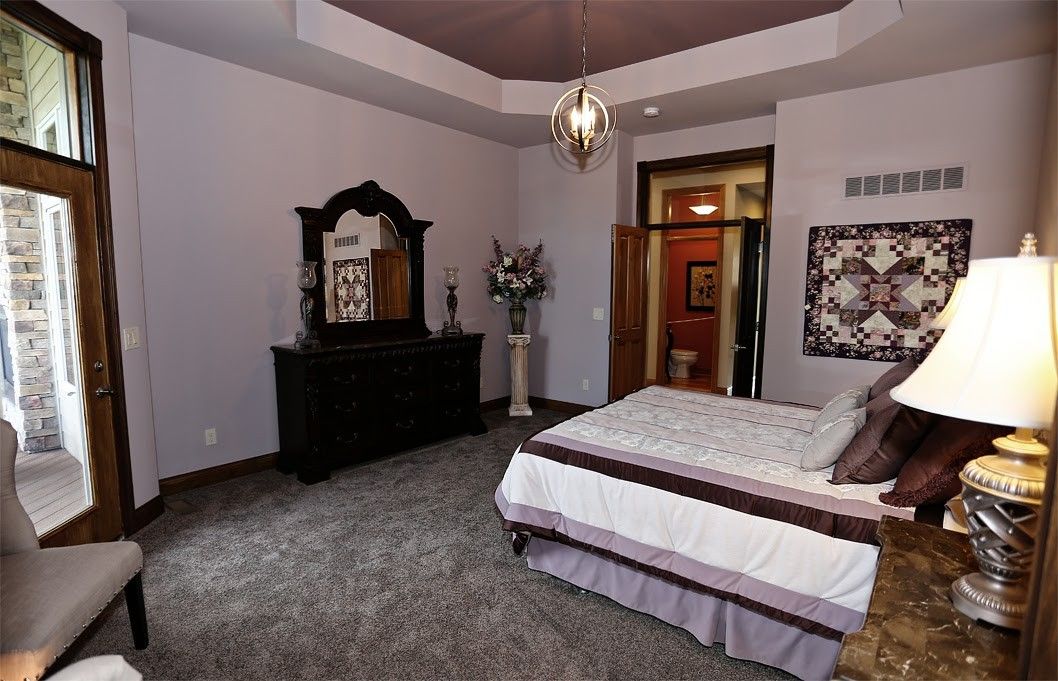 casa en The Bold Company por The Bold Company