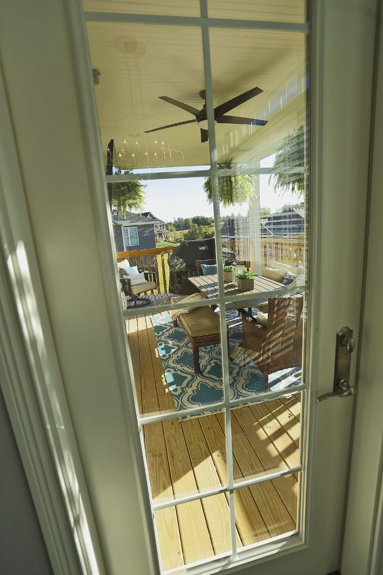 casa en The Bold Company por The Bold Company