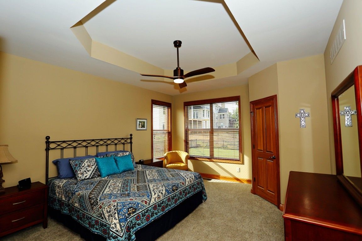 casa en The Bold Company por The Bold Company