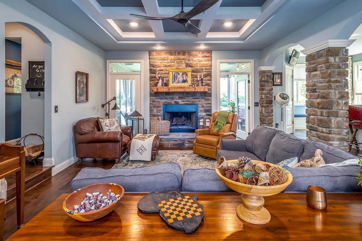 casa en The Bold Company por The Bold Company
