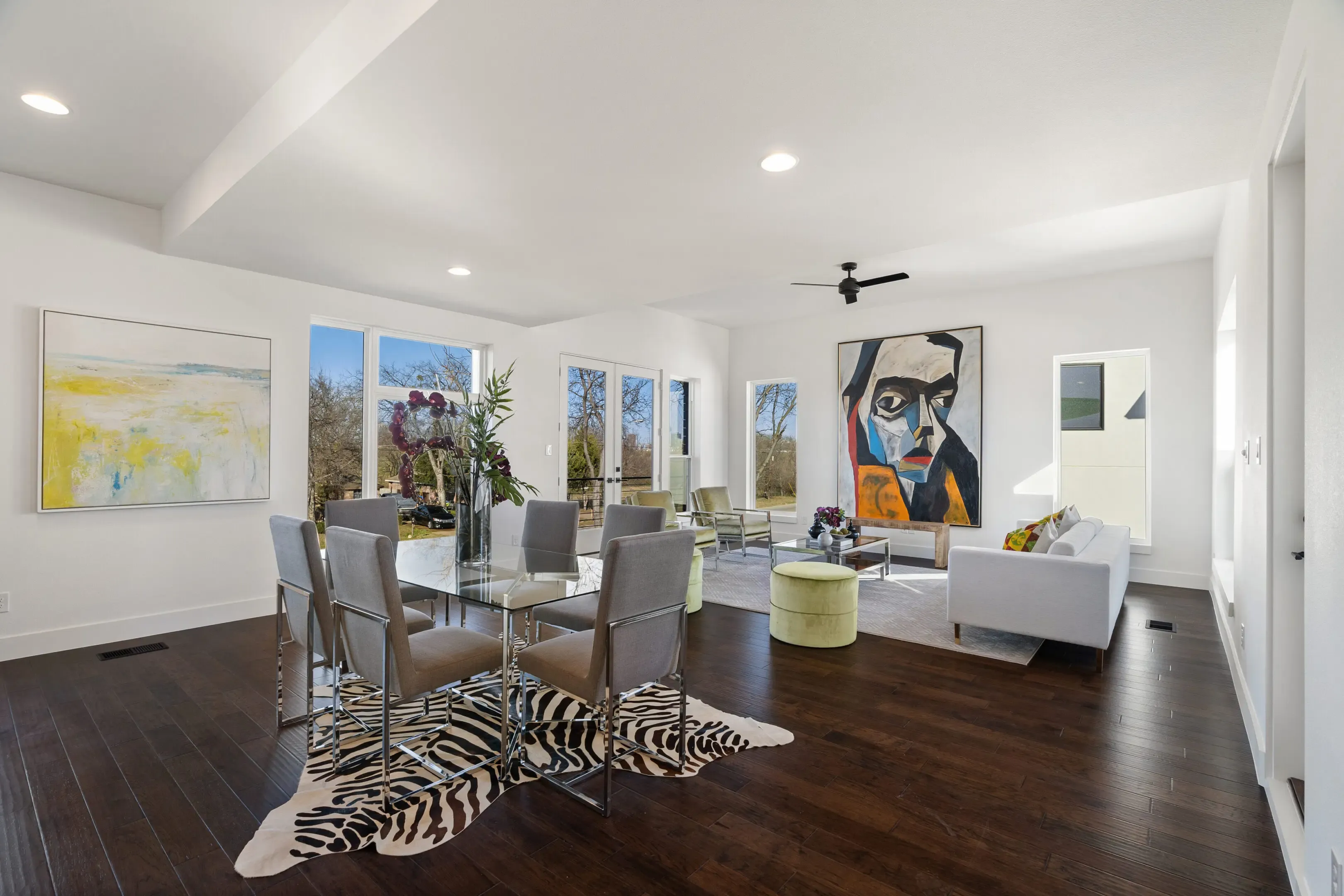 casa en Divino Homes por Divino Homes