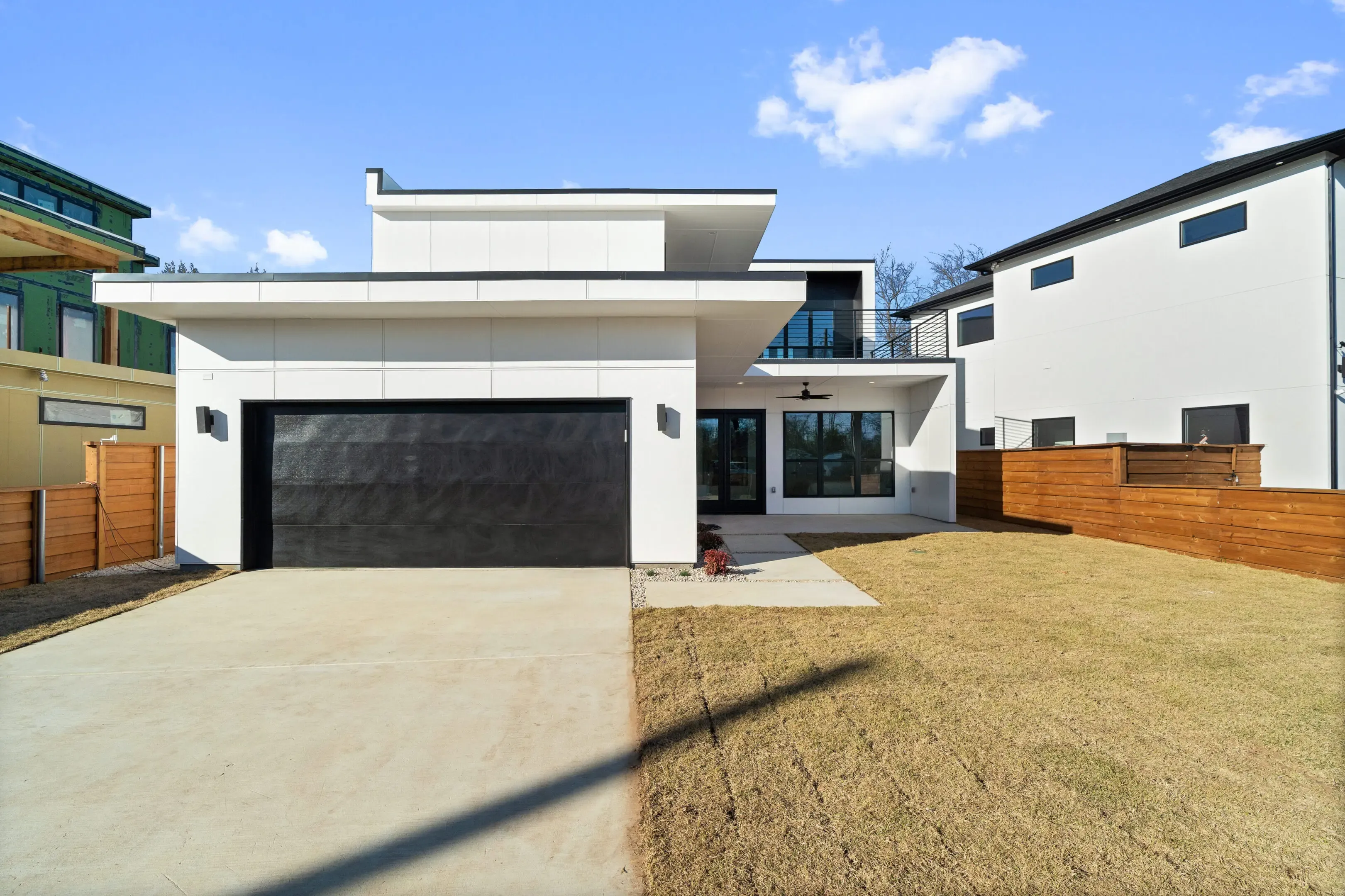 casa en Divino Homes por Divino Homes