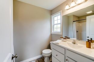 Fieldbrook por McCarthy Builders Inc. en Toledo Ohio