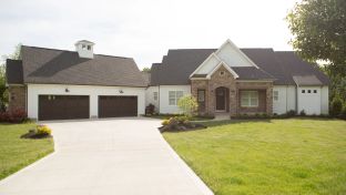 The Oaks At Big Walnut por 3 PILLAR HOMES en Columbus Ohio