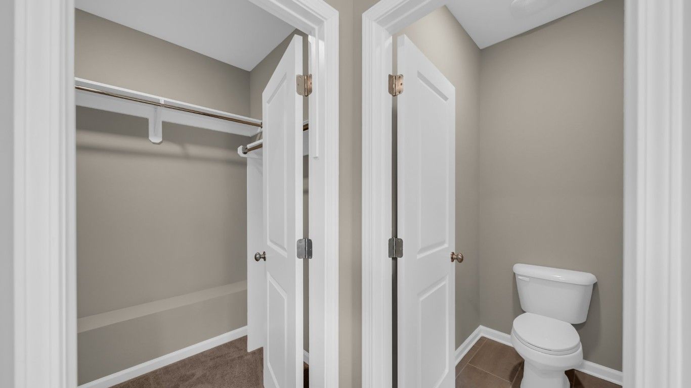 Cardinal Estates por D&D Custom Homes en Jackson Tennessee