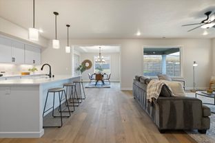 Tanninen Homes por Tanninen Homes en Richland Washington