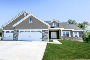 Whiskey Creek por Cannon Builders en St. Louis Missouri