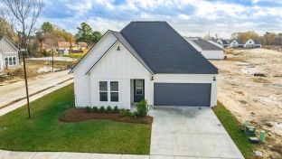 Silverside Cove por Alvarez Construction Company en Baton Rouge Louisiana