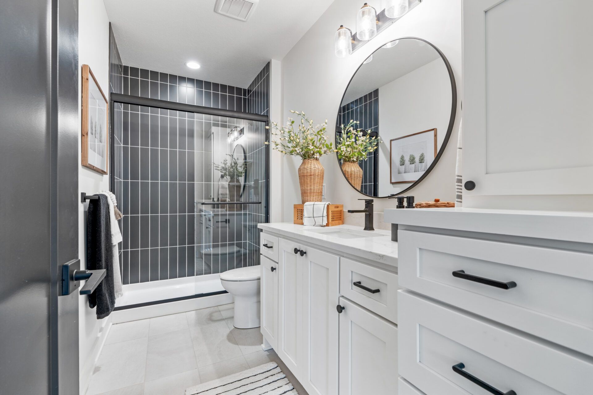 4312 Ne Hideaway Dr. Lees Summit, MO 64064