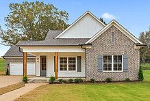 Periwinkle - Creekside Meadow: Hernando, Tennessee - Sky Lake Construction
