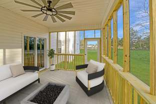 Red Door Homes por Red Door Homes en Florence South Carolina