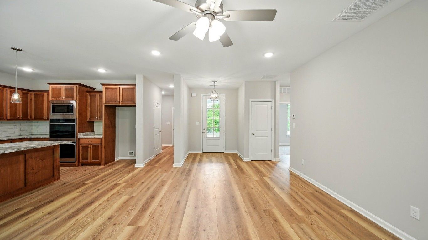 Garland Drive por D&D Custom Homes en Memphis Tennessee