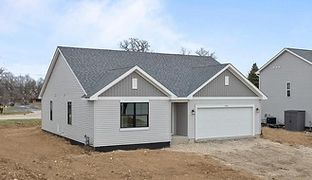 Glen Oaks por U.S. Shelter Homes en Racine Wisconsin
