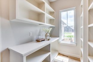 Castaway por Paul Gray Homes en Wichita Kansas