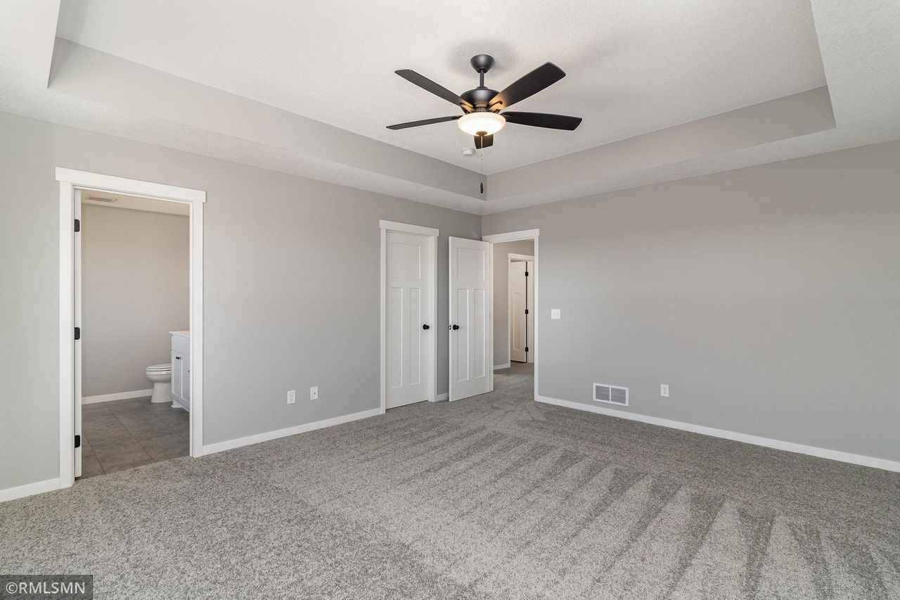 casa en Dellwood River Estates ST por TH Construction Of Anoka, Inc.