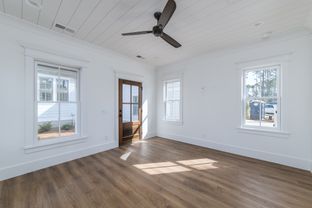 Front Light Building Company por Front Light Building Company en Hilton Head South Carolina