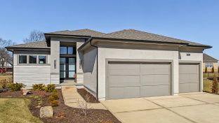 Terrybrook Farms - The Manor por Don Julian Builders en Kansas City Kansas