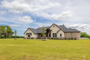 Prairie Winds Estates por Ashlyn Homes, Inc en Fort Worth Texas