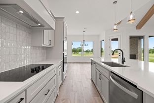 Prairie Winds Estates por Ashlyn Homes, Inc en Fort Worth Texas