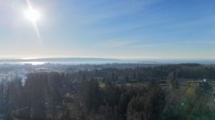 East Maple Ridge por MTT Homes en Bellingham Washington