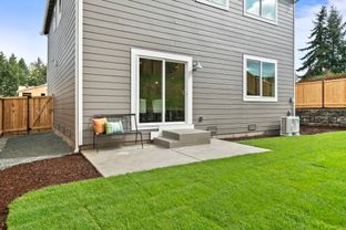 Ryncarz Court por MTT Homes en Tacoma Washington