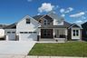 casa en The Sycamores por Home Center Construction
