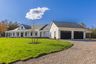 casa en Custom Home Builder Virginia por James R Jones Builder