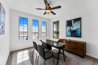 Valley Ranch Unit 2 por Icon Custom Home Builder, LLC en El Paso Texas