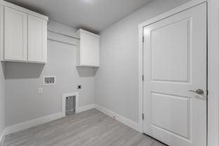 Brier Hills por Sunrise Homes en Fayetteville Arkansas